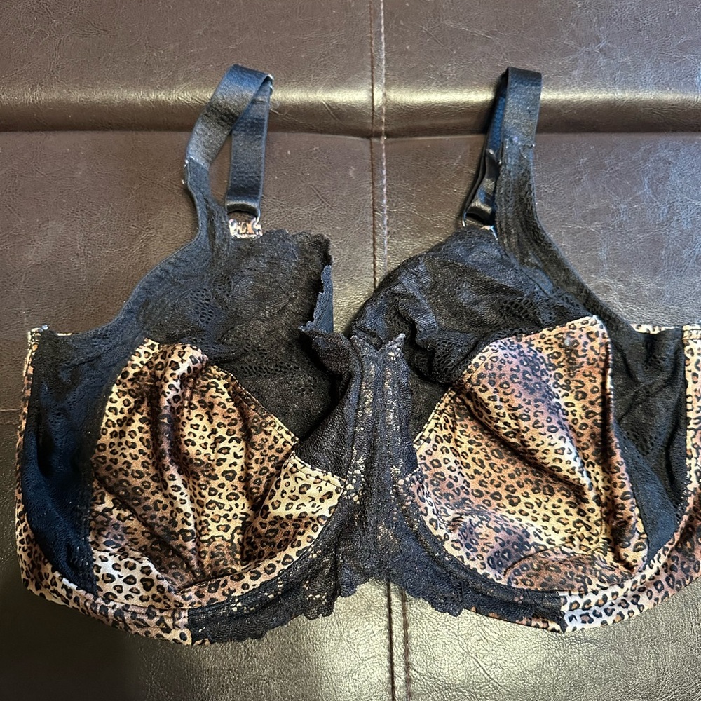 Lilyette Black and Brown Leopard Bra